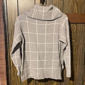 SHEIN Gray Checkered Turtleneck Sweater